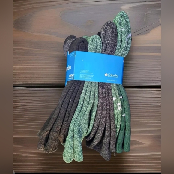 Columbia | 4-Pair Women’s Crew Socks | Green Multi-Color | Size 4-10 | ☆NWT☆ - Picture 2 of 3